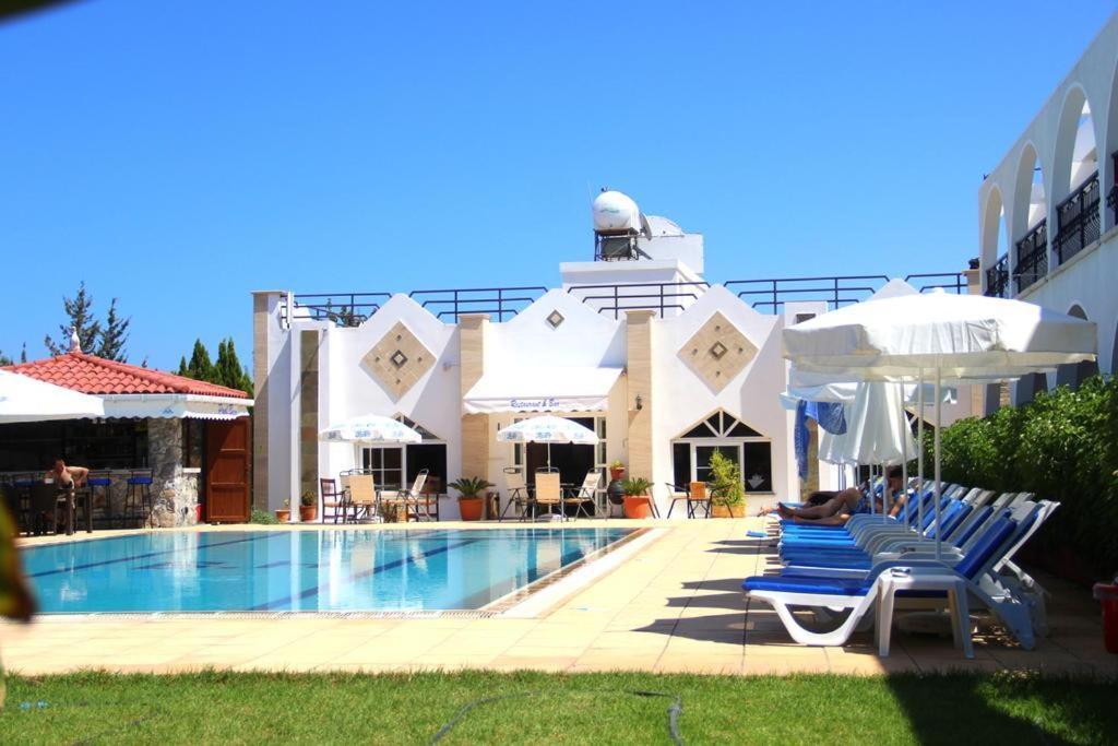 Bare Hill Holiday Apartments Krini Экстерьер фото